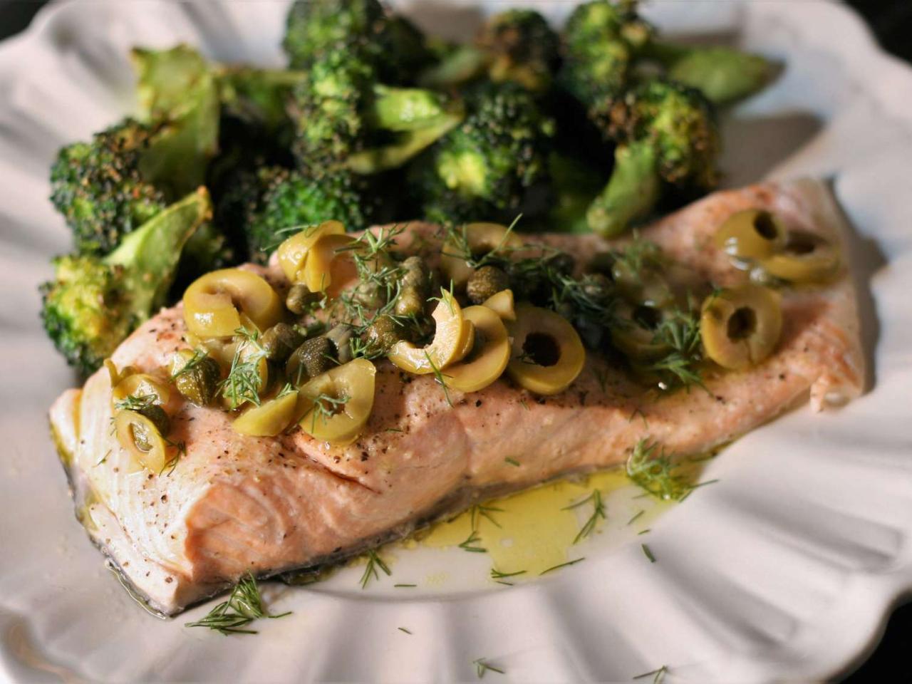 Steamed Salmon with Olives and Capers