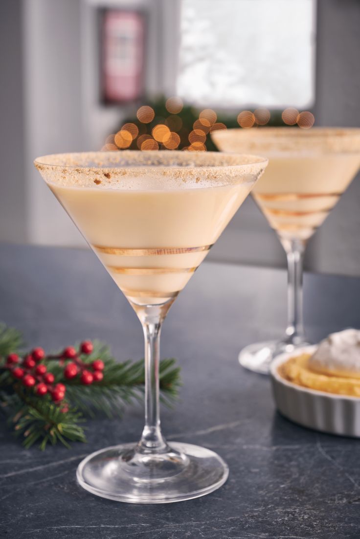 Indulge in a Creamy Crème Brulee Martini