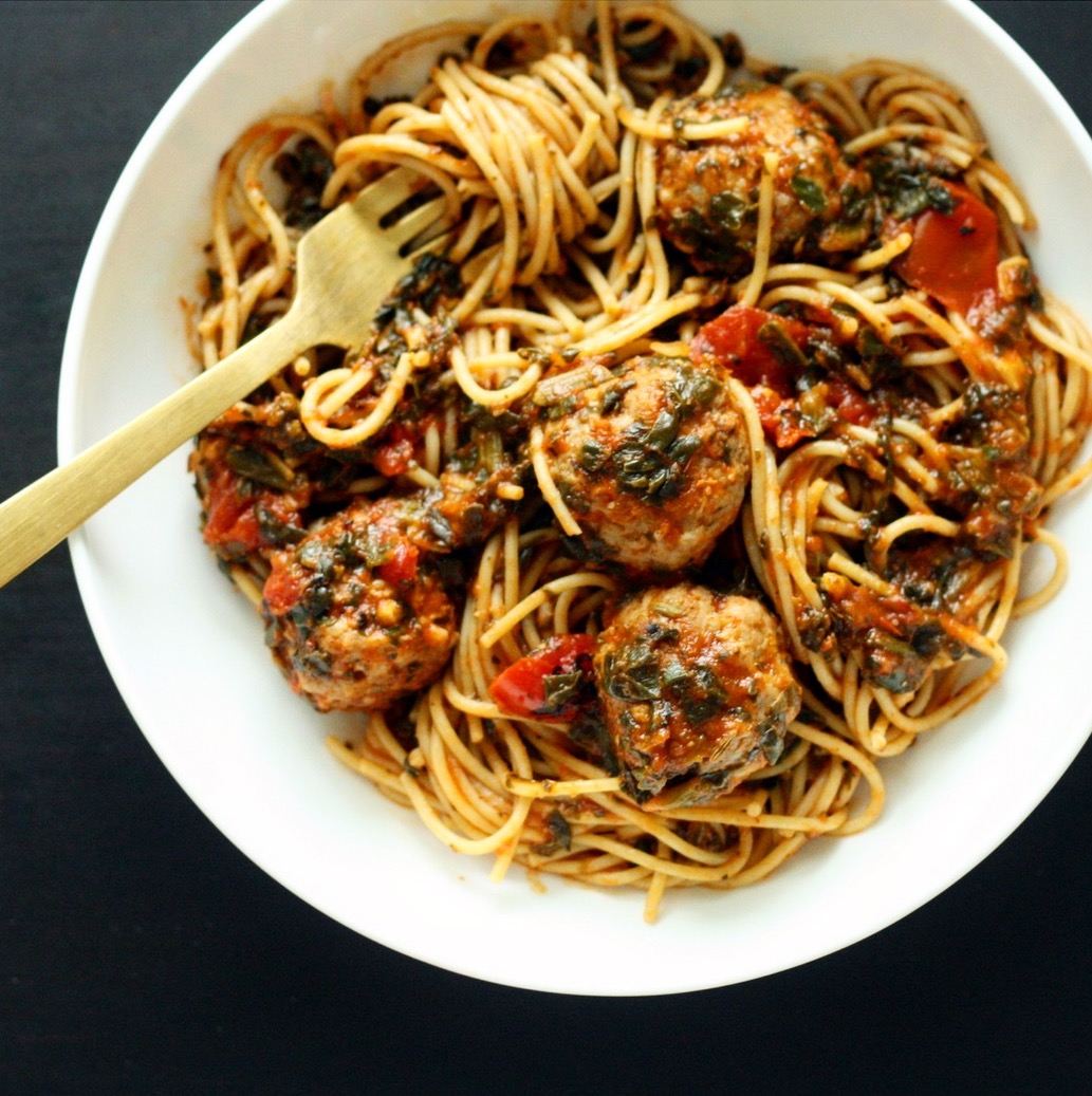 Pasta with Tomatoes, Spinach, and Sausage Meatballs – The Dinner Shift